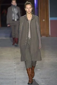 Look 18